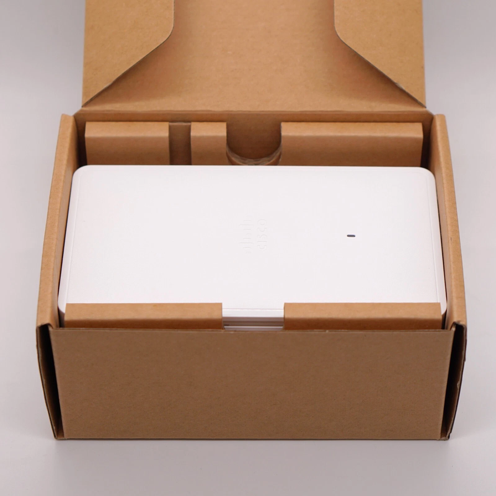 CISCO C9105AXW-F Catalyst 9105 Series Access Points product image